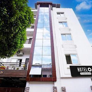 Super Hotel O Blw Kakarmatta Near Banaras Junction